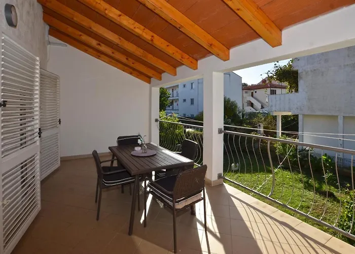 Ljiljana Appartamento Rovigno